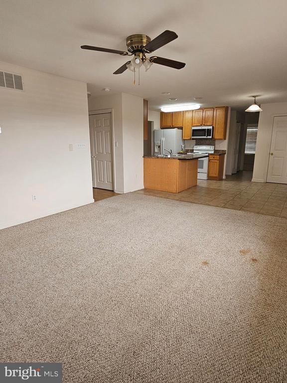 Building Photo - 830 Woodline Dr