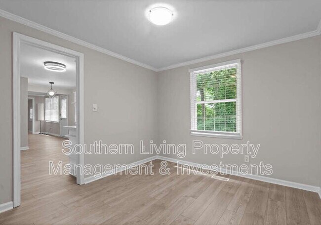 Building Photo - 7016 Wannamaker Ln