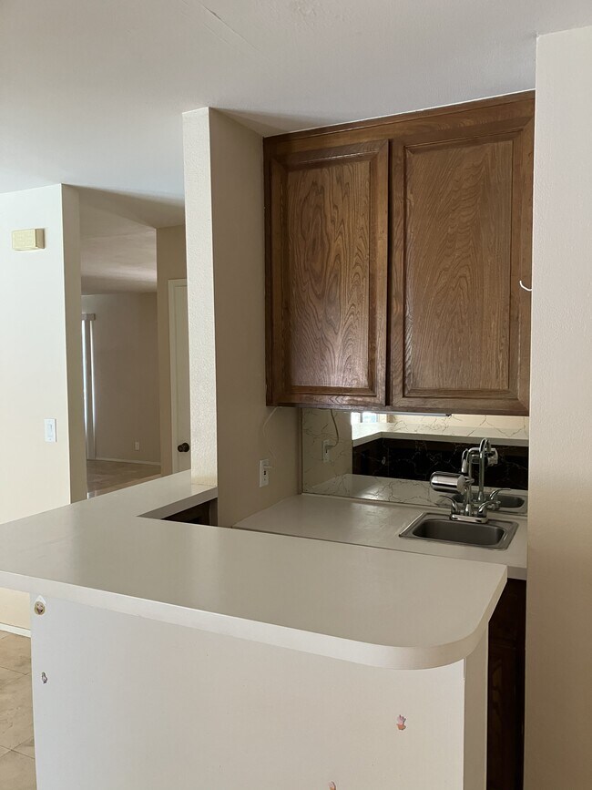 Wet Bar in Family Room - 282 Summit Rd