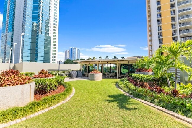 Building Photo - 1330 Ala Moana Blvd