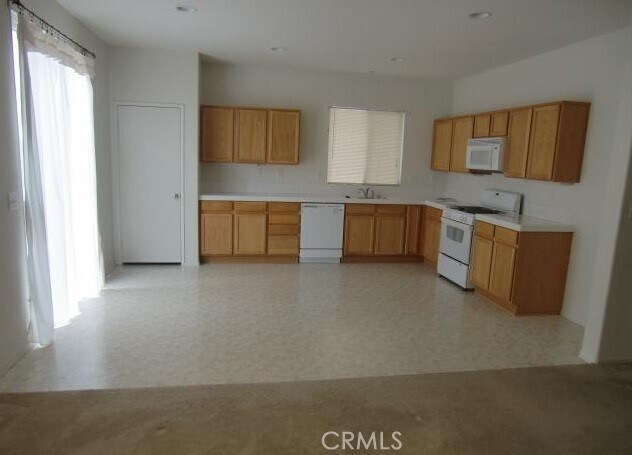 Building Photo - 13637 Copper St