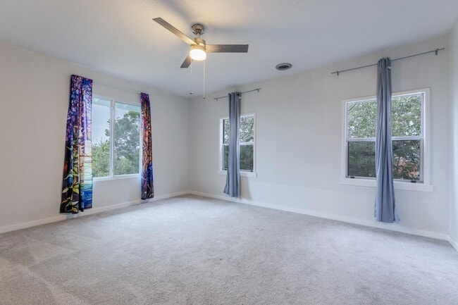 Building Photo - 188 Hill Of Contentment