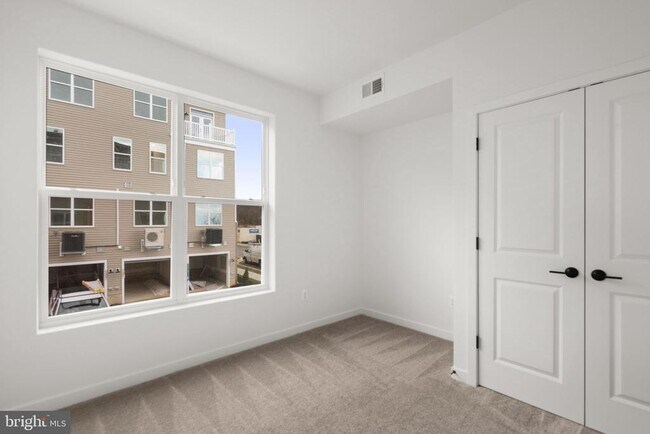 Building Photo - 1631 Blacksmith Wy