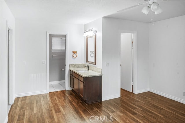 Building Photo - 27535 Lakeview Dr