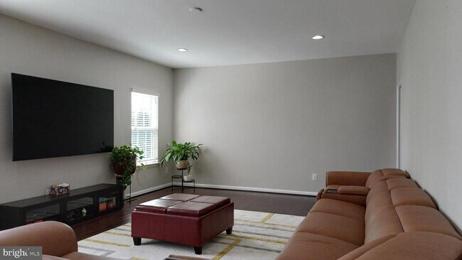 Building Photo - 25501 Emerson Oaks Dr