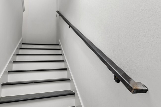 Building Photo - 2316 McKee St