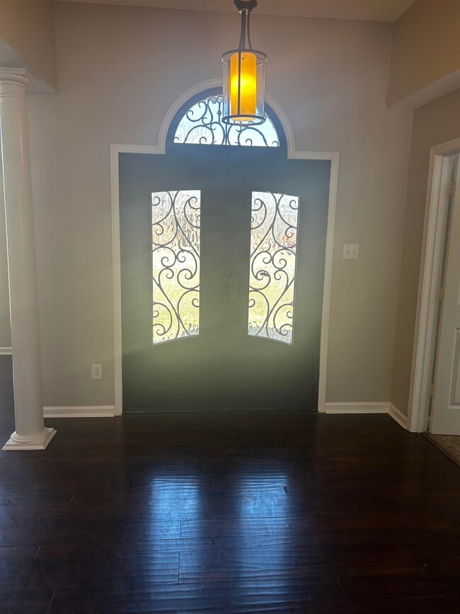 Building Photo - 125 Janis Marie Cove