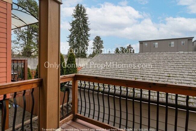 Building Photo - Charming Three Bedroom Home in Arbor Lodge!