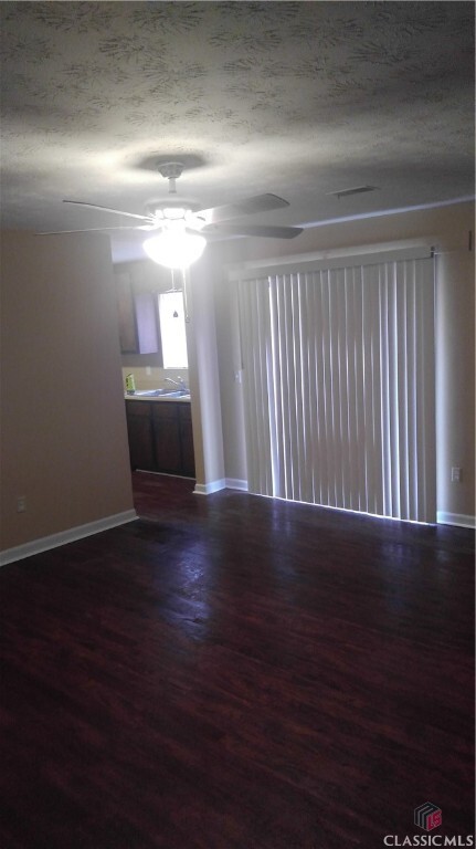 Building Photo - 191 Jockey Club Dr