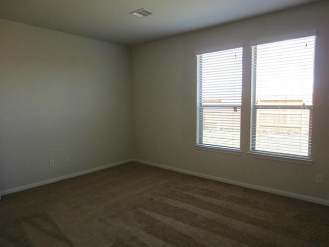 Building Photo - 926 Messina Ln