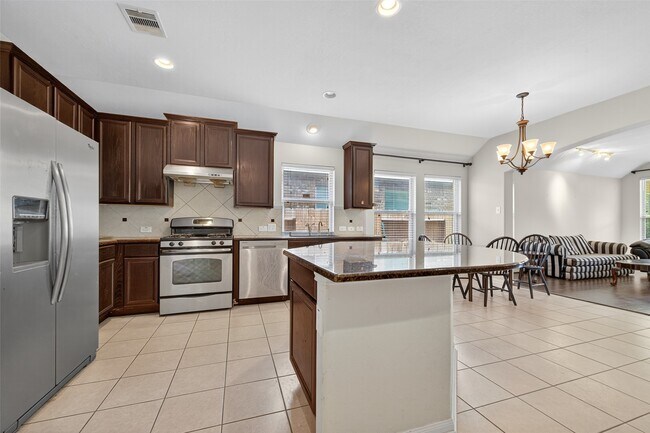 Building Photo - 15918 Keystone Ridge Ln