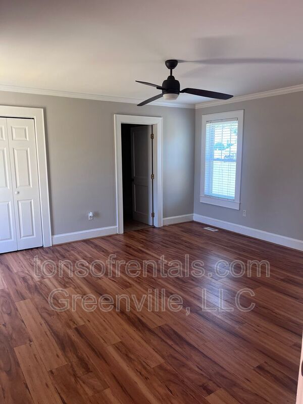 Building Photo - 205 Thackston St