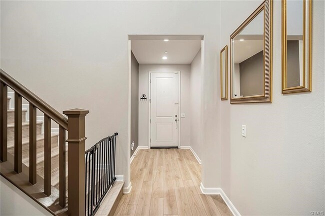 Building Photo - 36407 Yarrow Ct