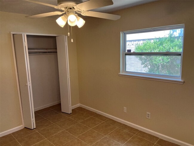 Building Photo - 6906 Gettysburg Dr