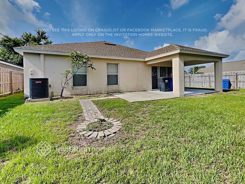 Building Photo - 12326 Cedarfield Dr