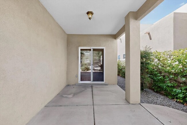 Building Photo - 3812 Pinon Jay Ct NW