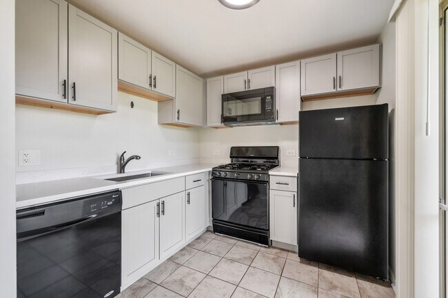 Building Photo - 20 Gant Cir