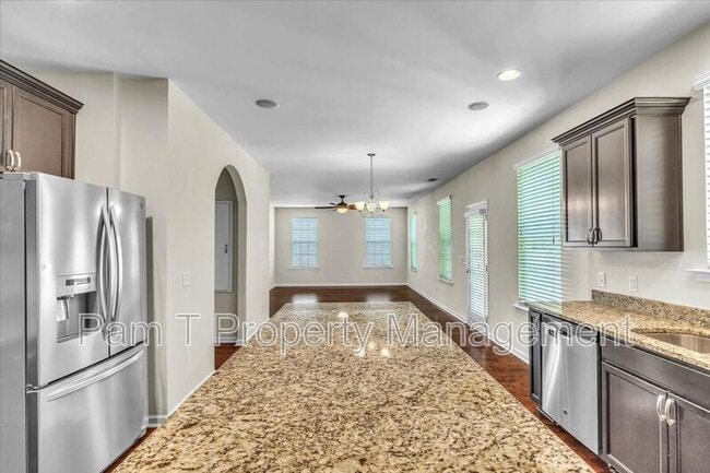 Building Photo - 356 Casey Dr
