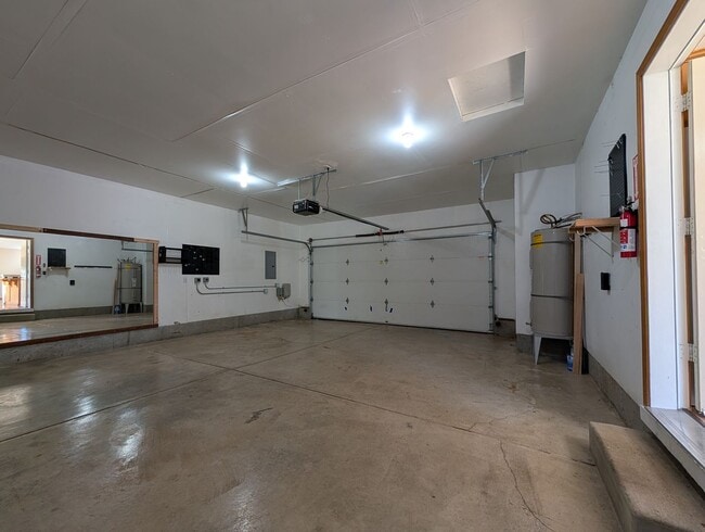 Building Photo - Great 3bed/2 bath home in Springfield!