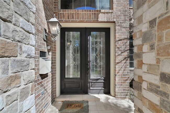 Building Photo - 5738 Ariel St