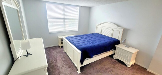 Building Photo - 1009 N Ocean Blvd