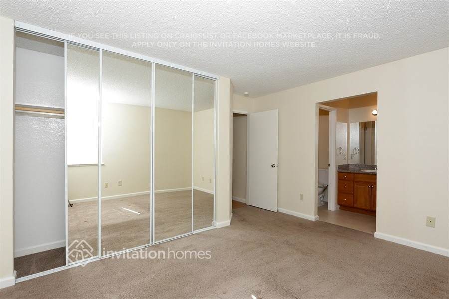 Building Photo - 870 Stoneridge Cir