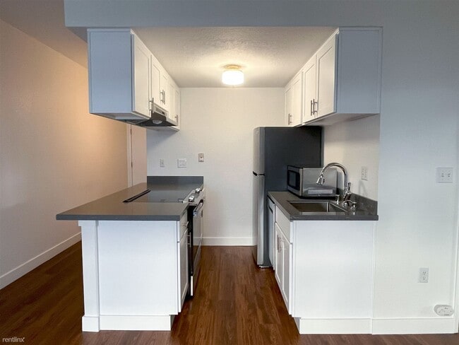 Building Photo - Studio, 1 bath Condo - 201 Harrison Street...