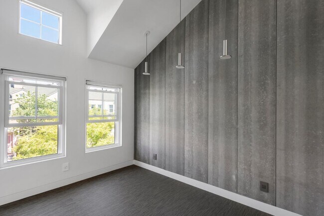 Building Photo - 103 Pacchetti Way