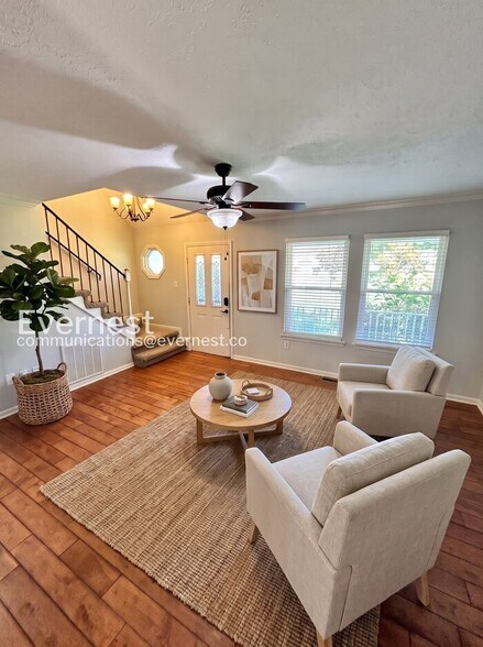Building Photo - 110 Beechbrook Ct