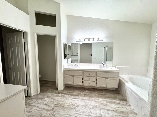 Building Photo - 12789 Yorkshire Dr