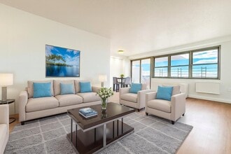 Building Photo - 880 Boynton Ave