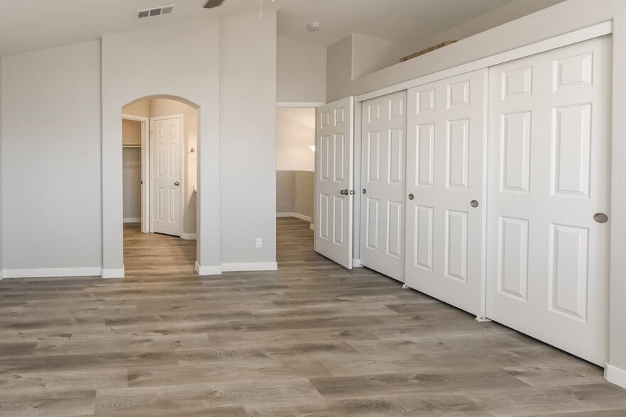 Building Photo - 3667 Saddle Creek Ct