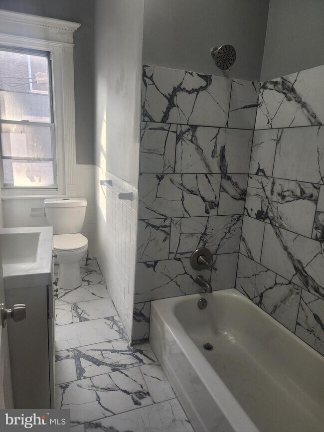 Building Photo - 2807 W Allegheny Ave