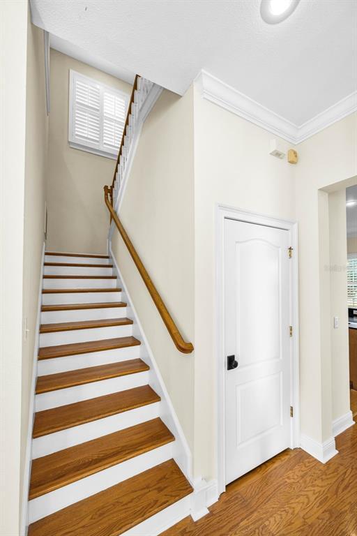 Building Photo - 924 Hemingway Cir