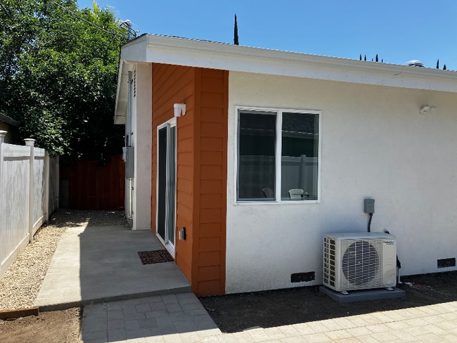 Building Photo - 224271-224272 Dolorosa St