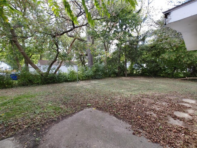 Building Photo - 12257 Vaughan St