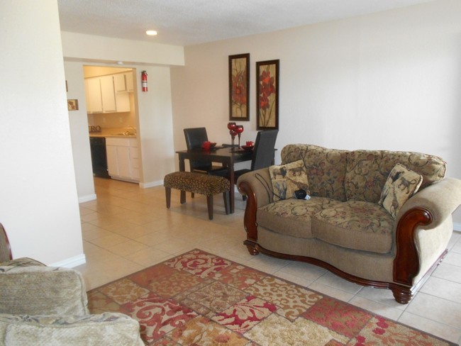 Living Room - St James Place Apartments