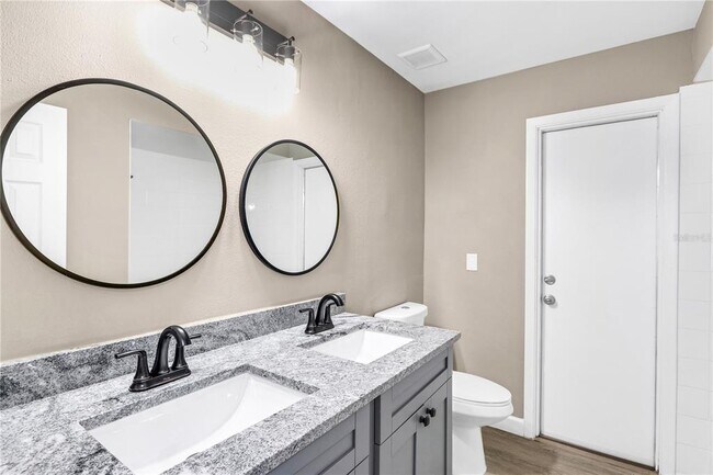 Building Photo - 5522 Fulmar Dr