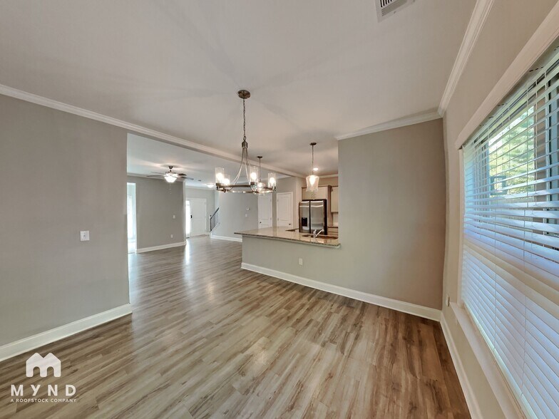 Building Photo - 7730 Fawn Cir