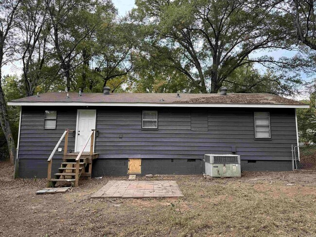 Building Photo - 809 Palmer Ave