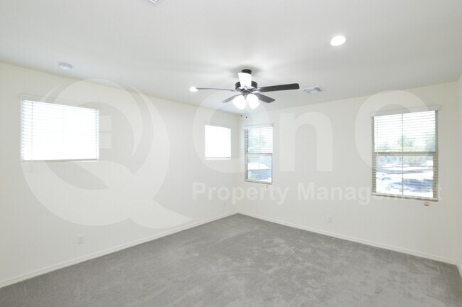 Building Photo - 1150 S Jay St