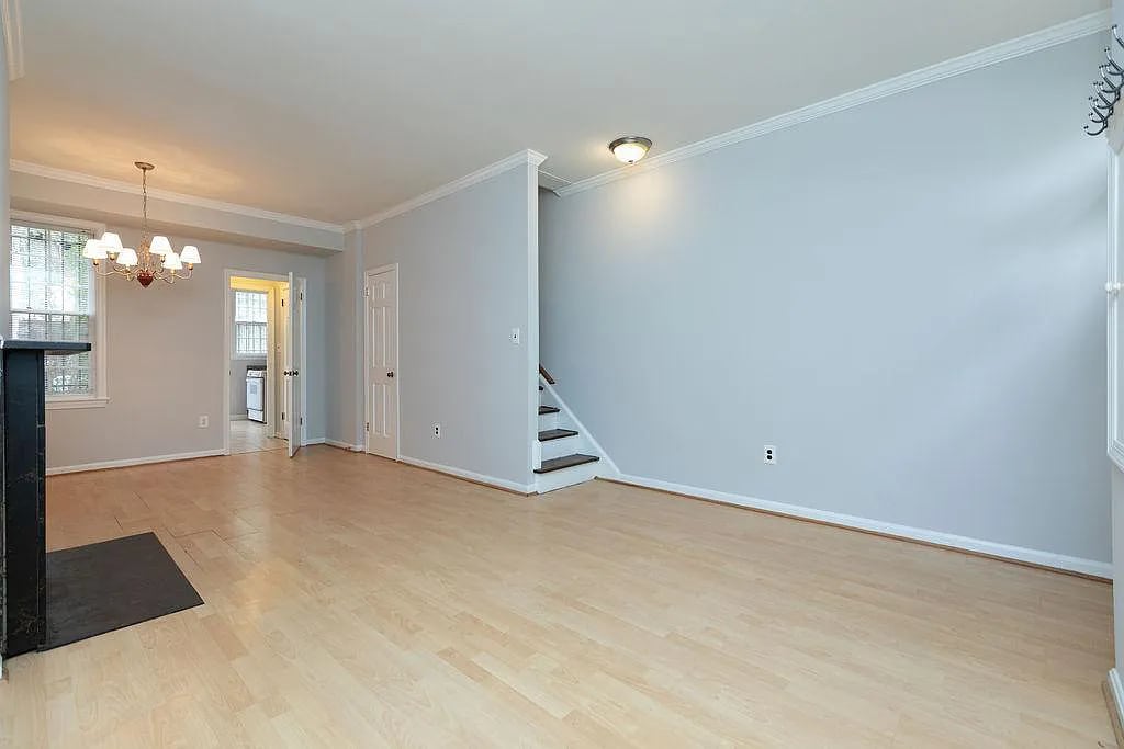 Building Photo - 955 25th St NW