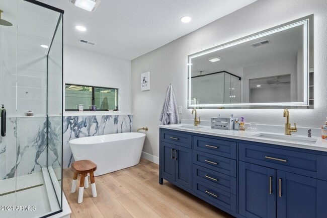 Building Photo - 15832 N 62nd Pl