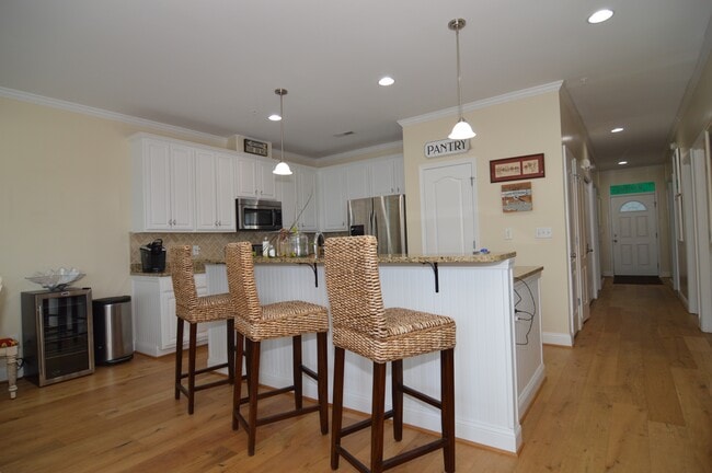 Building Photo - 108 Pelican Dr