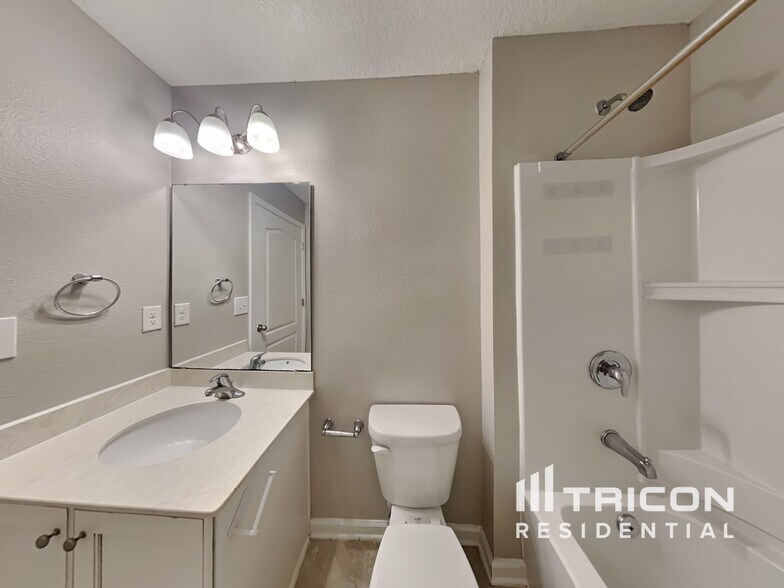 Building Photo - 537 Fox Water Trail