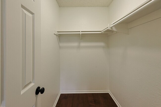 Building Photo - Spacious 4 Bed / 3 Bath Home in Desirable Nebo Hill – La Mesa (3,056 Sq Ft)