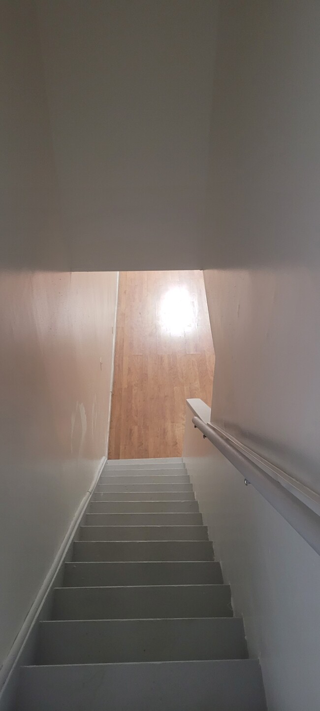 2nd Floor Stairs - 3745 California Ave