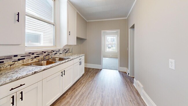 Building Photo - Brooklyn Centre Area - 3 Bedroom - Single ...