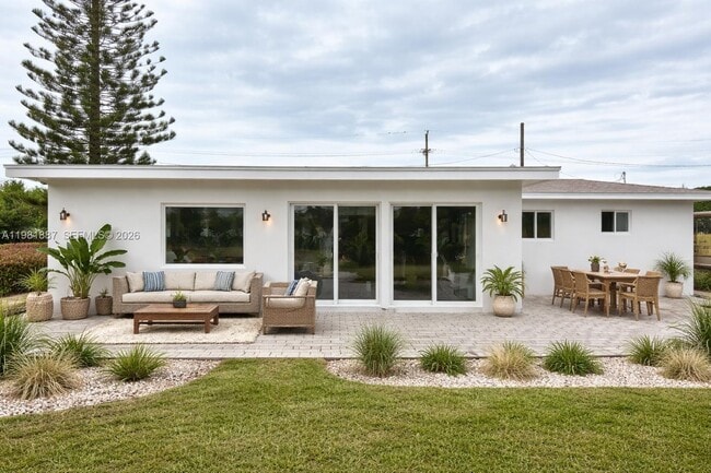 Building Photo - 1240 Binney Dr