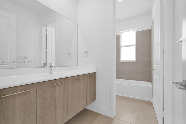 Building Photo - 4422 SW 122nd Ter